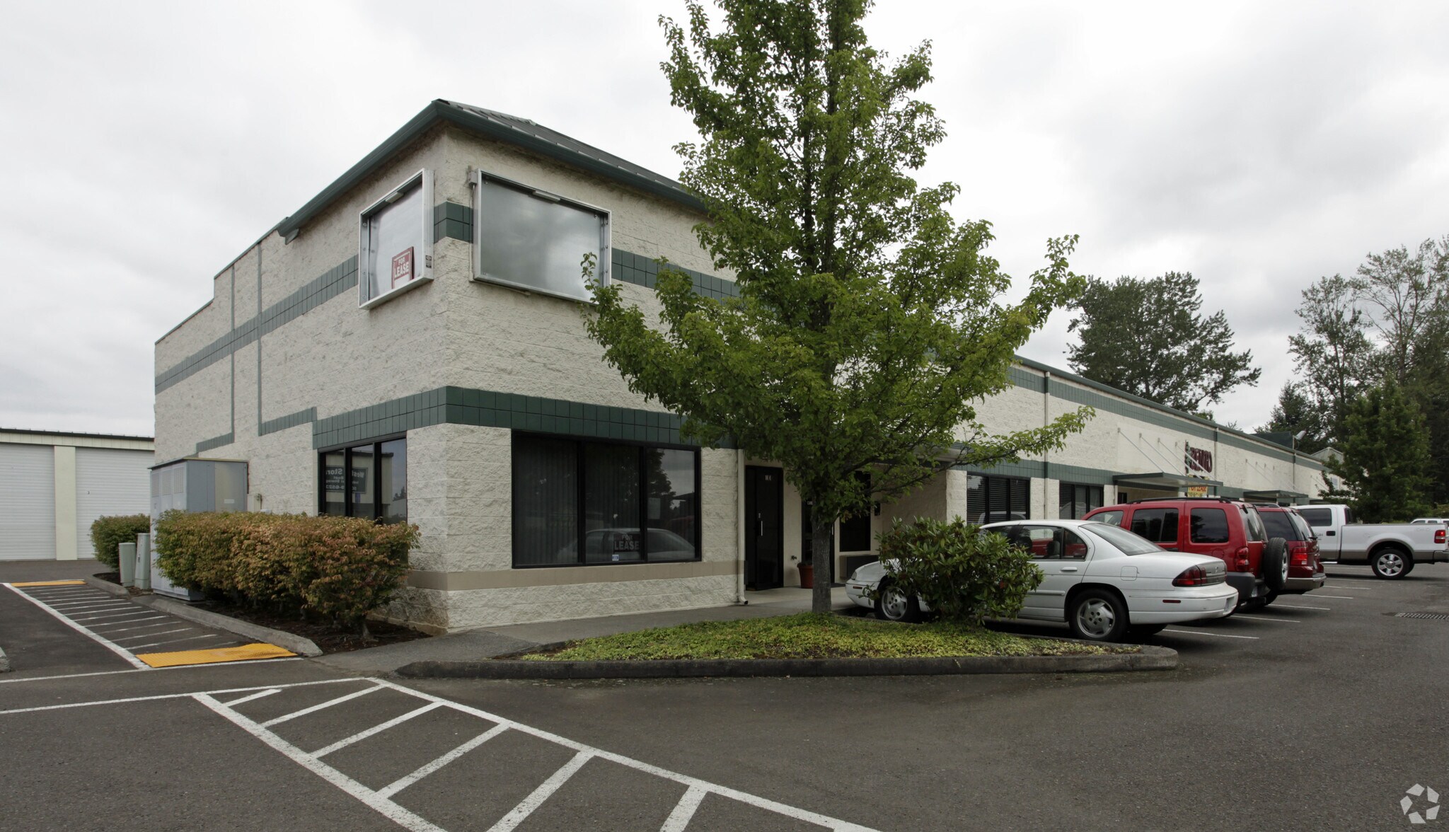 300 S Redwood St, Canby, OR à louer Photo principale– Image 1 sur 8