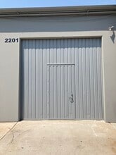 2189-2203 S Grand Ave, Santa Ana, CA à louer Photo intérieure– Image 2 sur 2