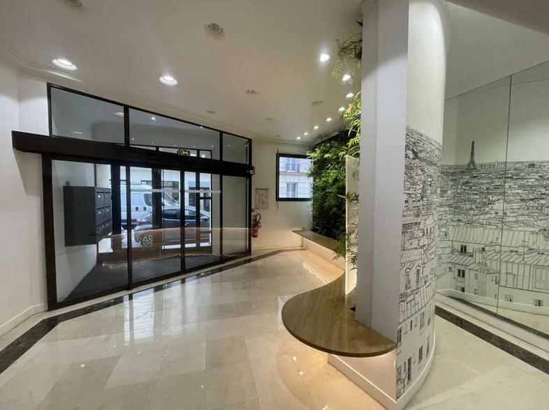 8 Rue De La Terrasse, Paris à louer - Hall d’entrée – Image 2 sur 4