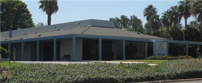720 Magnolia Ave, Corona, CA à louer - Photo de l’immeuble – Image 1 sur 1