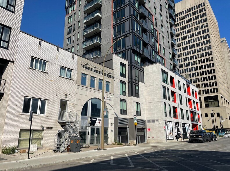 1583 Rue Saint-Hubert, Montréal, QC à vendre - Photo de l’immeuble – Image 2 sur 37