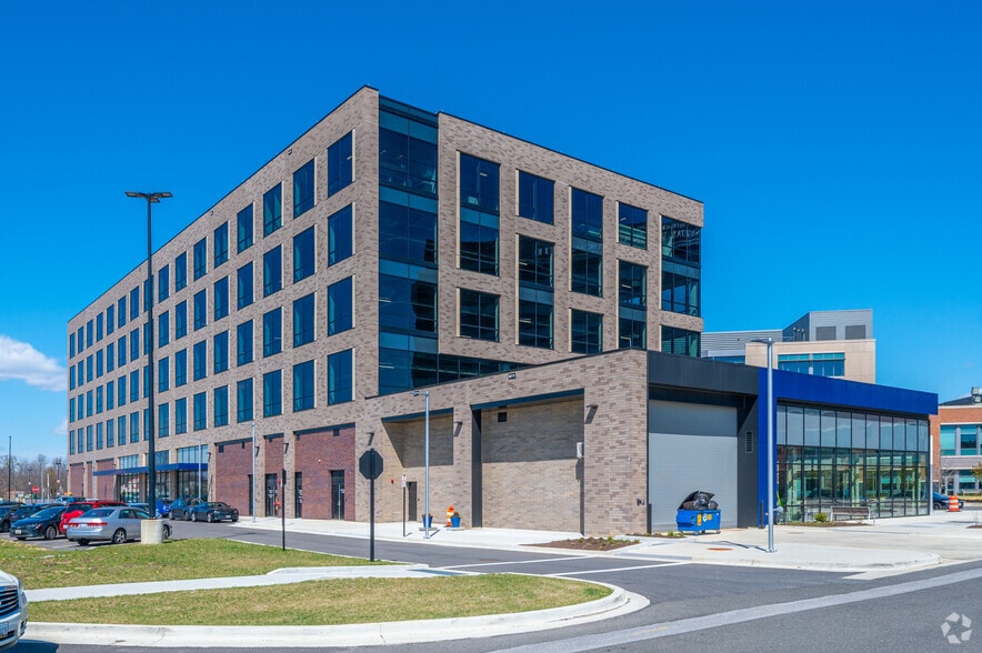 950 Harry S Truman Dr N, Largo, MD à louer - Photo principale – Image 1 sur 5