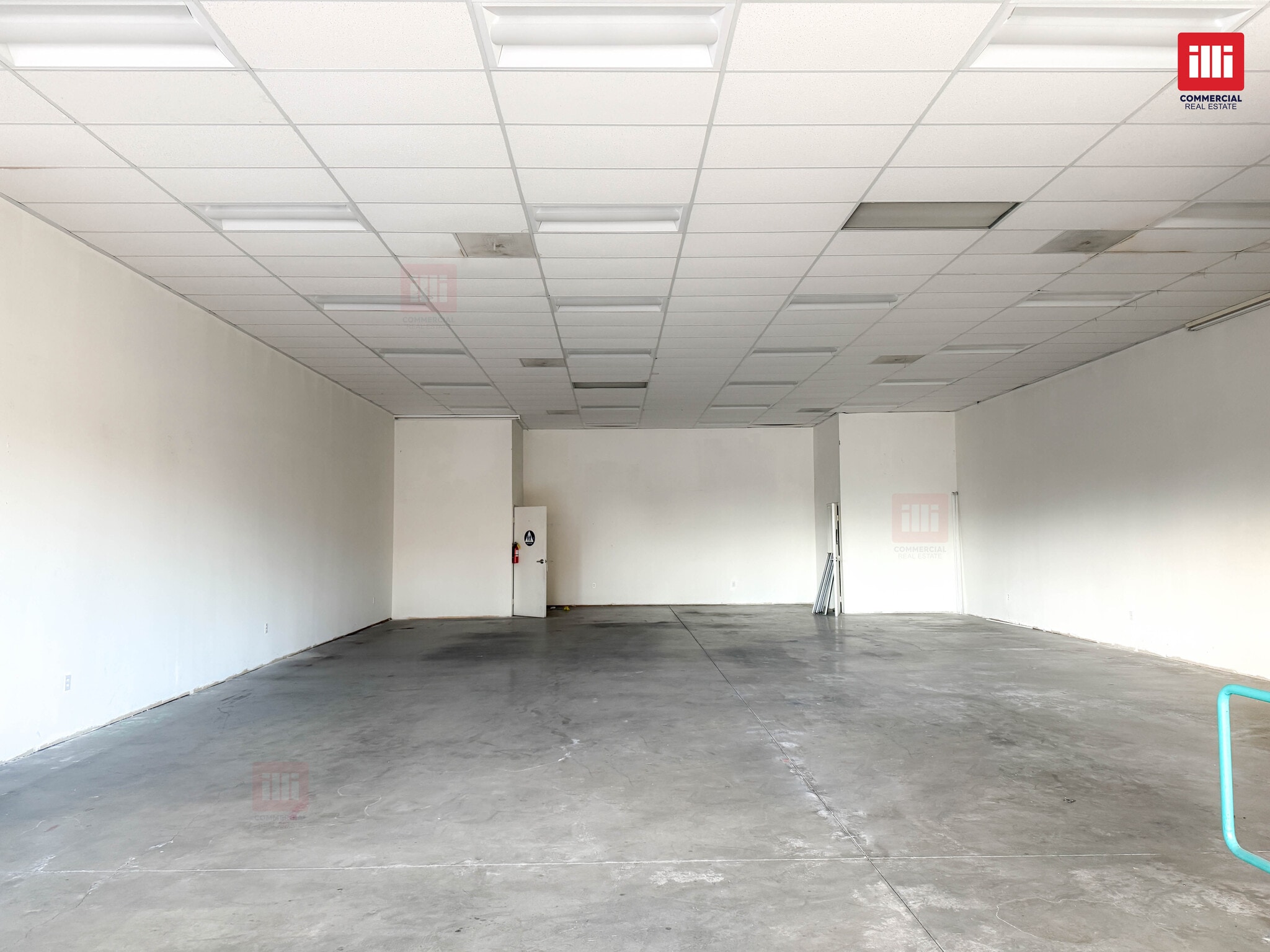 9050-9070 Van Nuys Blvd, Panorama City, CA à louer Photo intérieure– Image 1 sur 5