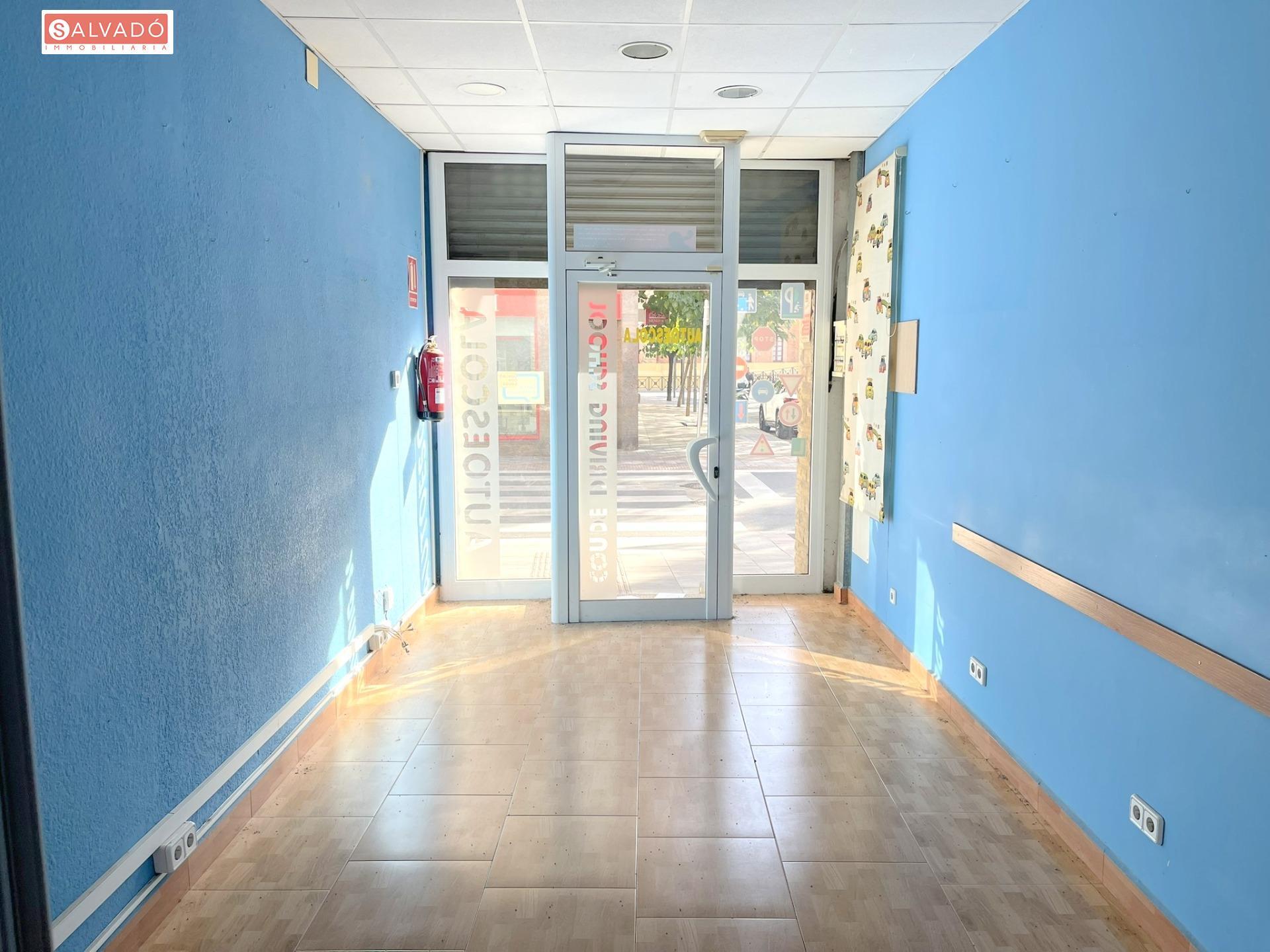 Local commercial dans El Vendrell, Tarragona à louer Photo intérieure– Image 1 sur 2