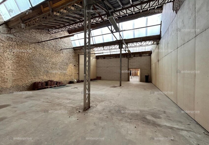 Industriel/Logistique dans Rosières-en-Santerre à vendre - Photo intérieure – Image 2 sur 5