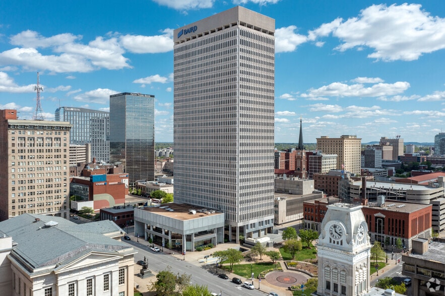 500 W Jefferson St, Louisville, KY à louer - Photo principale – Image 1 sur 20