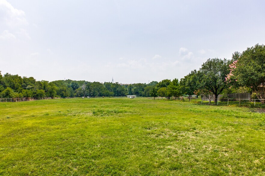 5901 President George Bush Highway, Rowlett, TX à vendre - Photo de l’immeuble – Image 3 sur 14