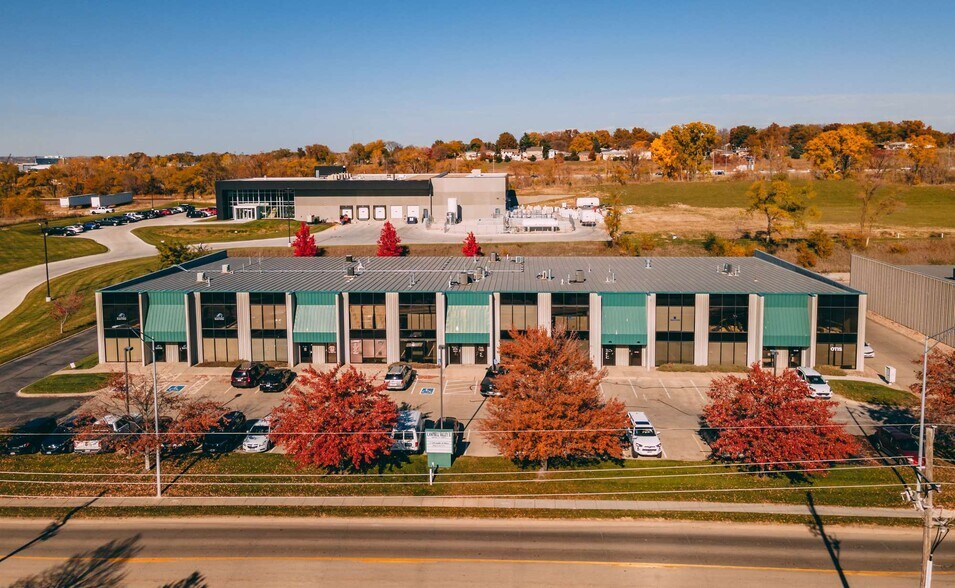 5330-5368 F St, Omaha, NE à louer - Photo de l’immeuble – Image 1 sur 3