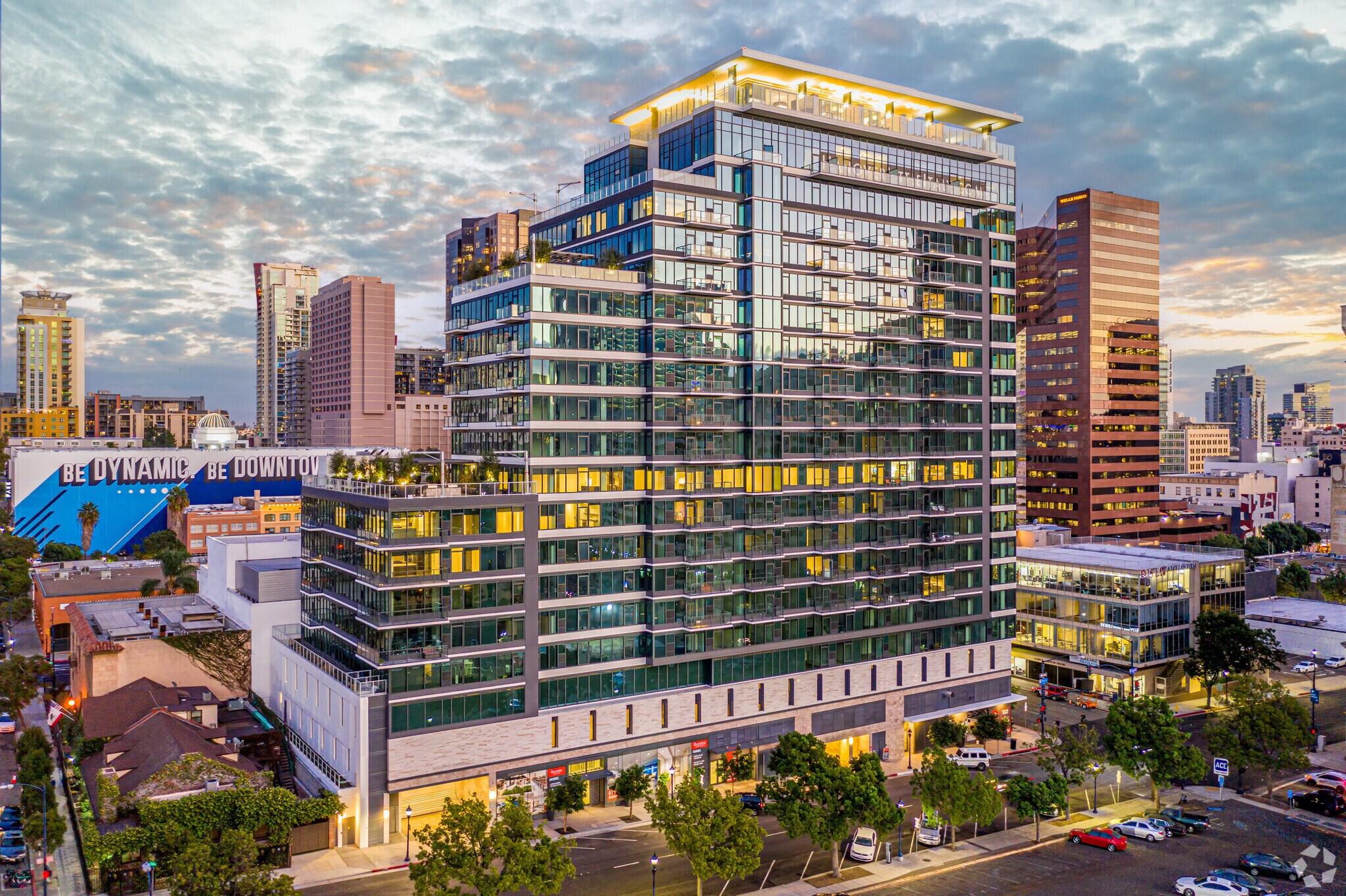 310 A St, San Diego, CA à louer Photo principale– Image 1 sur 3