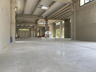 Plus de détails pour Local d'activités à louer