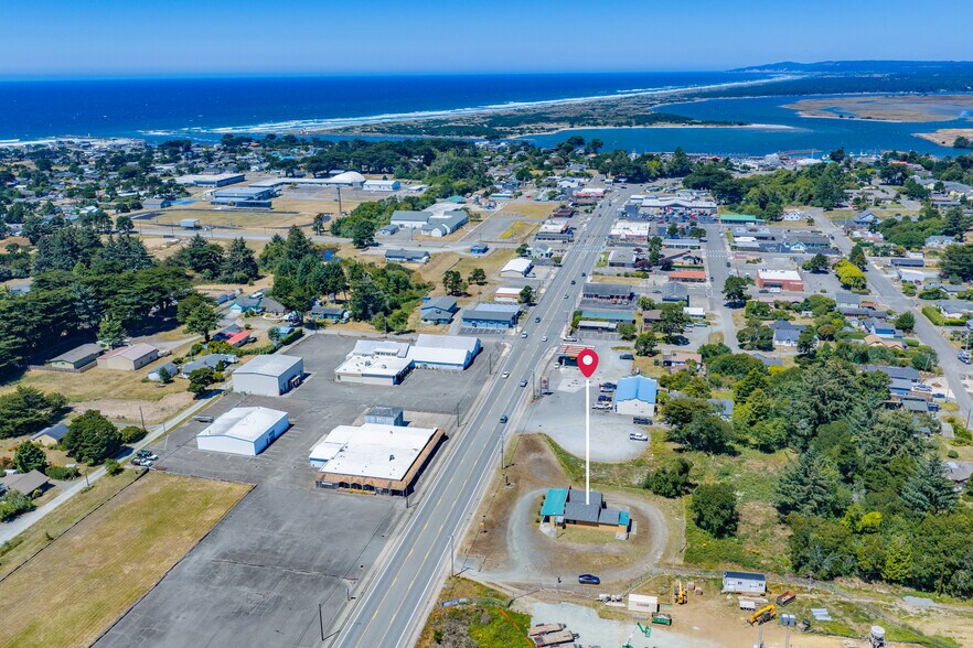 1455 Oregon ave, Bandon, OR à vendre - Photo de l’immeuble – Image 3 sur 43