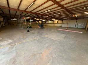 2362 S Pine St, Spartanburg, SC à louer Photo intérieure– Image 2 sur 13