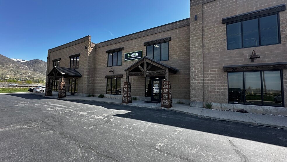 1265 W 1275 N, Centerville, UT à louer - Photo de l’immeuble – Image 1 sur 9