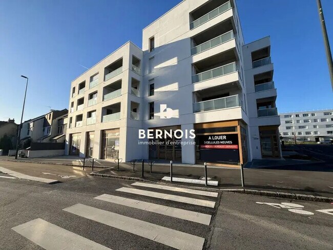 Plus de détails pour 171 Route De Sainte Luce, Nantes - Bureau à louer