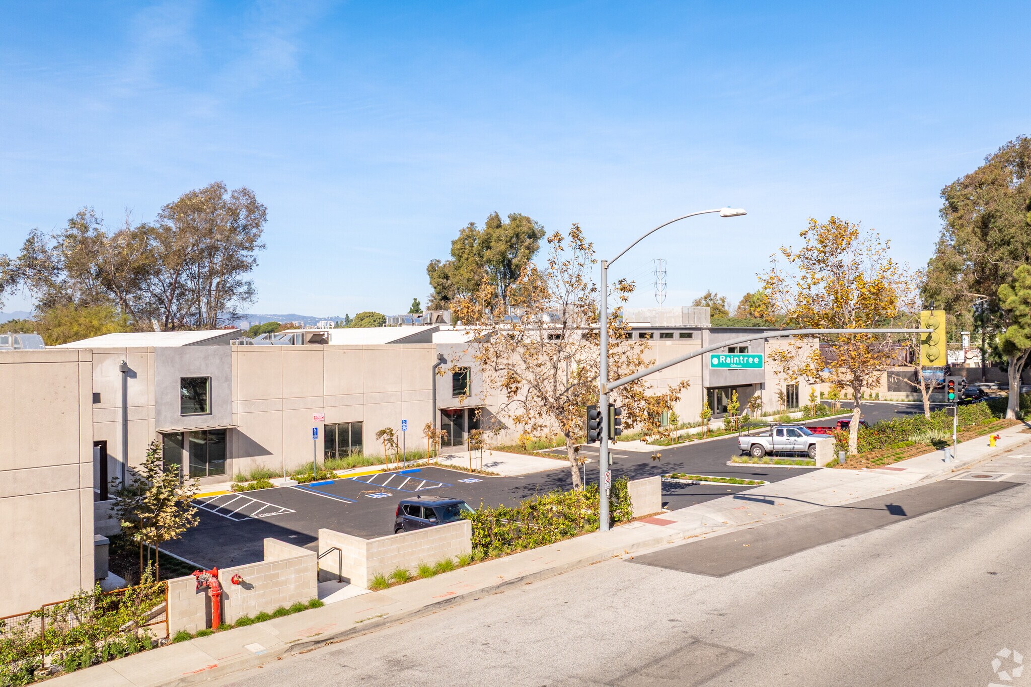 10301-10335 Jefferson Blvd, Culver City, CA à louer Photo de l’immeuble– Image 1 sur 17