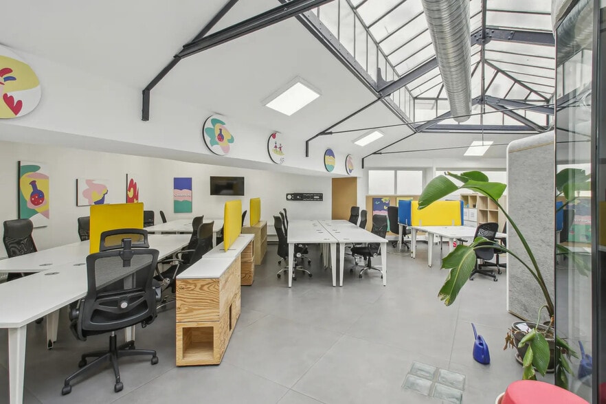 27 Rue De Citeaux, Paris à vendre - Photo de l’immeuble – Image 2 sur 12