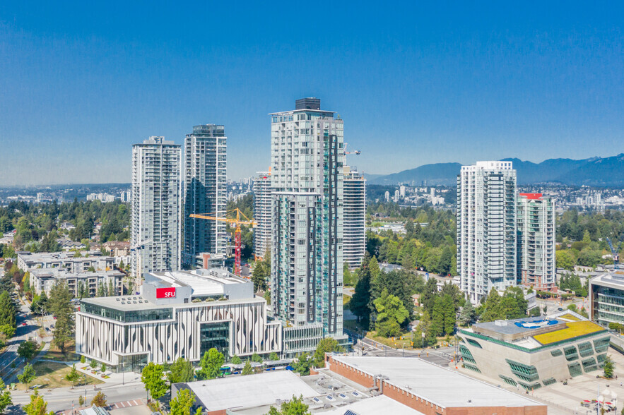 10299 University Dr, Surrey, BC à vendre - Photo de l’immeuble – Image 2 sur 3