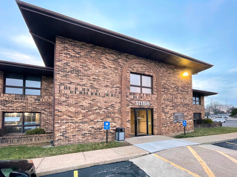 11188 Tesson Ferry Rd, Saint Louis, MO à louer - Photo principale – Image 1 sur 1