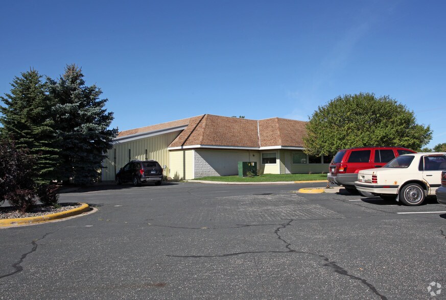 351 Enterprise Dr E, Belle Plaine, MN à louer - Photo de l’immeuble – Image 2 sur 2