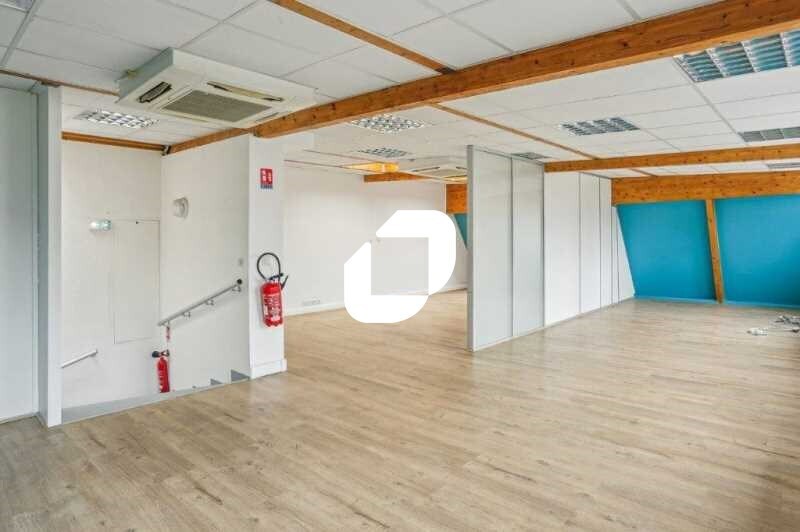 Bureau dans Suresnes à louer Photo intérieure– Image 1 sur 10
