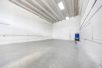 Plus de détails pour 1373 NW 97th Ave, Miami, FL - Industriel/Logistique à louer