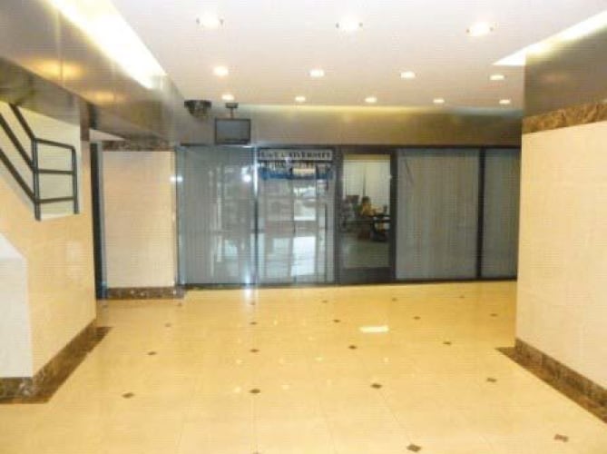 555 W Redondo Beach Blvd, Gardena, CA à vendre Photo intérieure– Image 1 sur 5