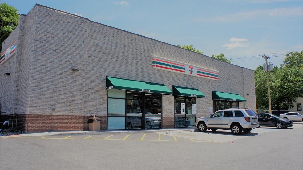 2380 John F Kennedy Blvd, Jersey City, NJ à louer - Photo principale – Image 1 sur 8