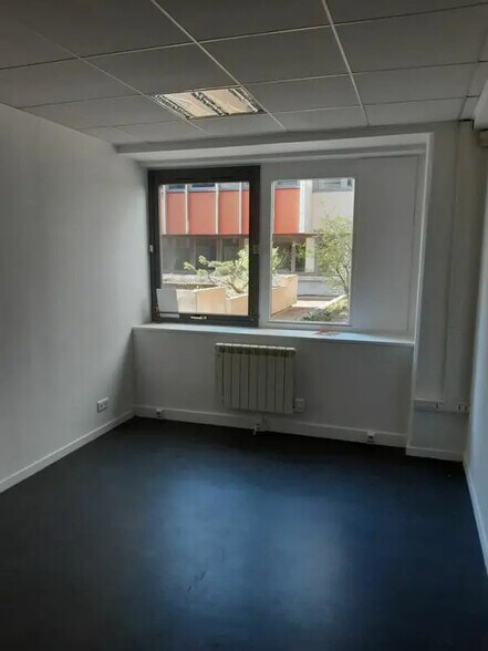Bureau dans Rennes à louer - Photo de l’immeuble – Image 1 sur 9