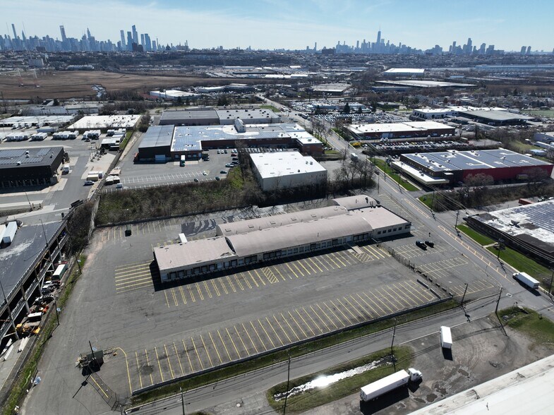 550 Secaucus Rd, Secaucus, NJ à louer - Photo de l’immeuble – Image 2 sur 6