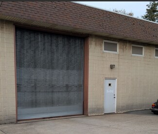 Plus de détails pour 5 2nd St, New Hyde Park, NY - Industriel/Logistique à louer