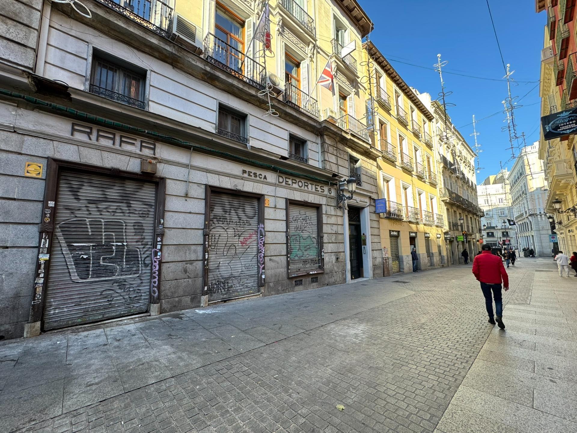 Immeuble residentiel dans Madrid, Madrid à vendre Photo principale– Image 1 sur 2