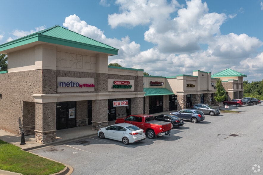 2603 N Pleasantburg Dr, Greenville, SC à louer - Photo principale – Image 1 sur 9