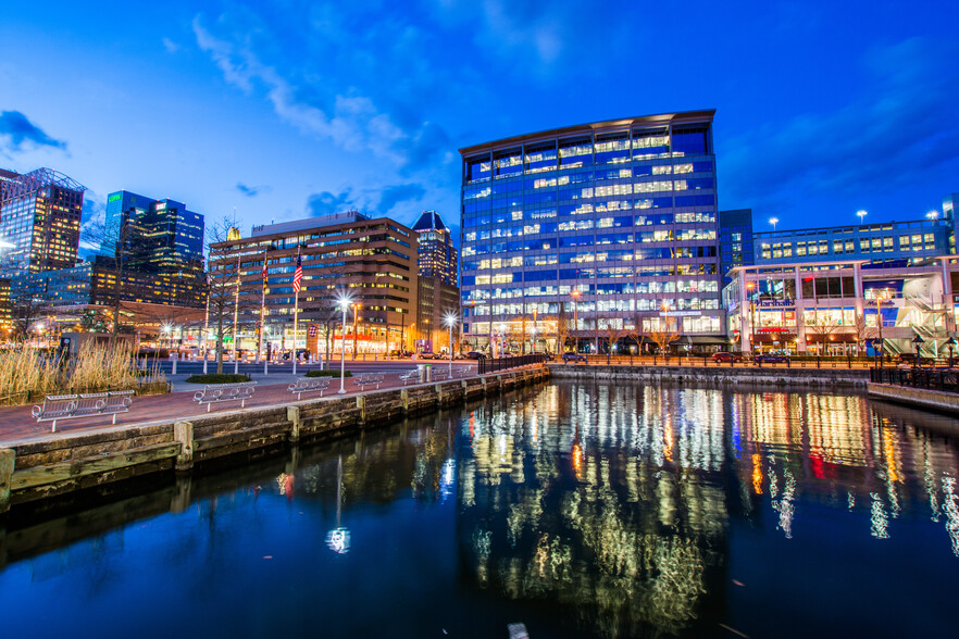 500 E Pratt St, Baltimore, MD à louer - Photo de l’immeuble – Image 2 sur 19