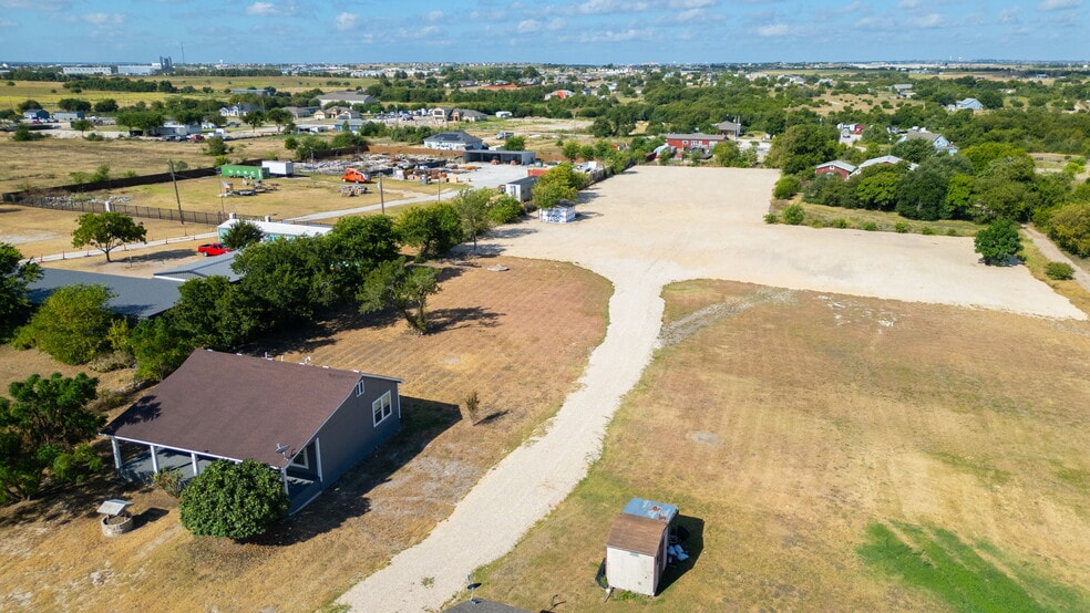 3464 County Road 100, Hutto, TX à louer - Aérien – Image 1 sur 15