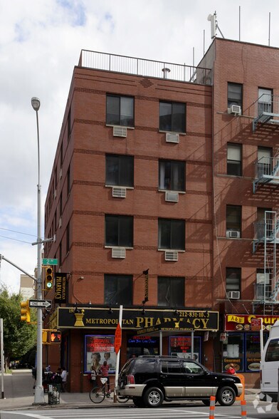 1982 2nd Ave, New York, NY à vendre - Photo principale – Image 1 sur 14