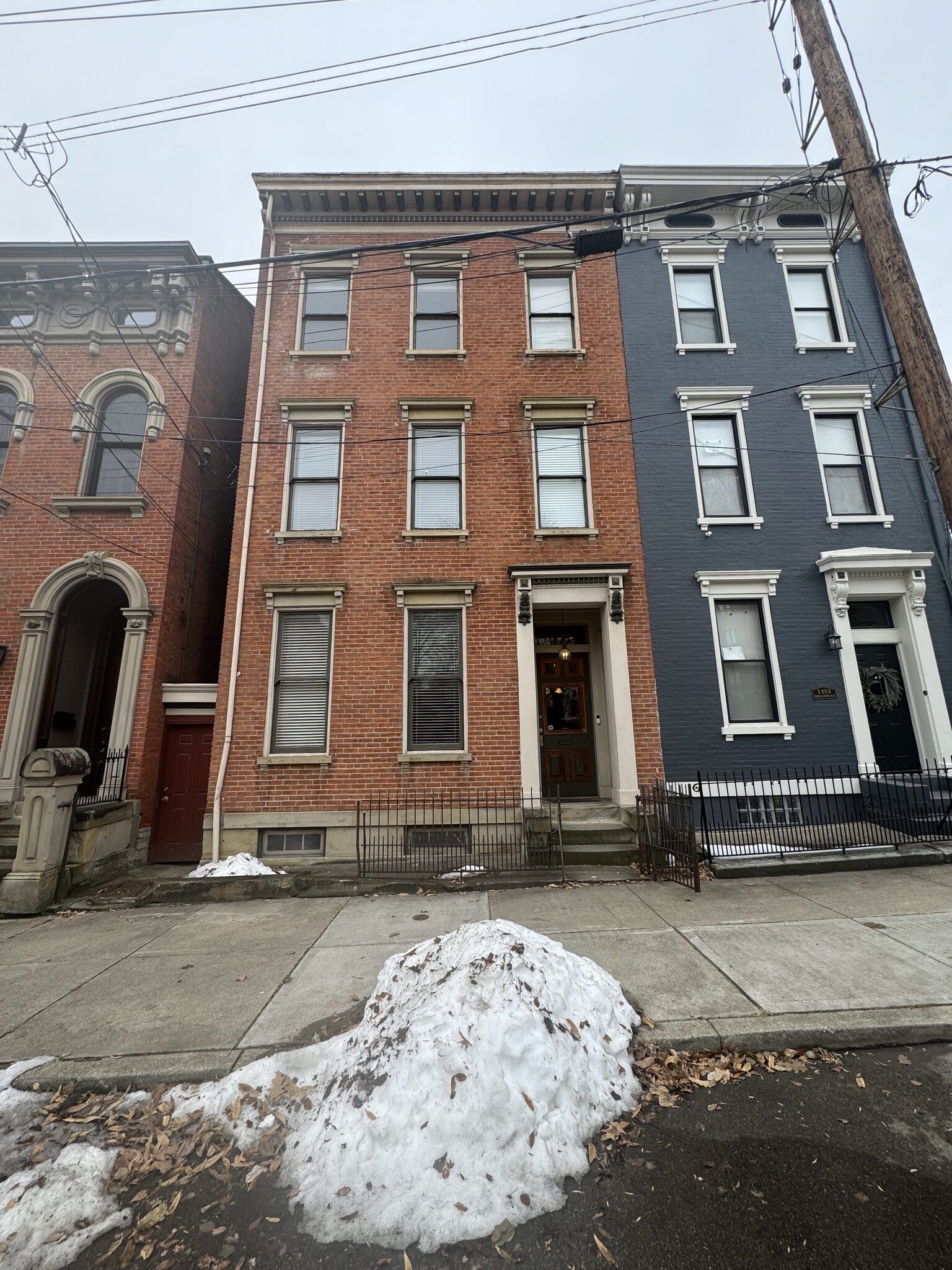 1351 Broadway St, Cincinnati, OH à vendre Photo principale– Image 1 sur 6