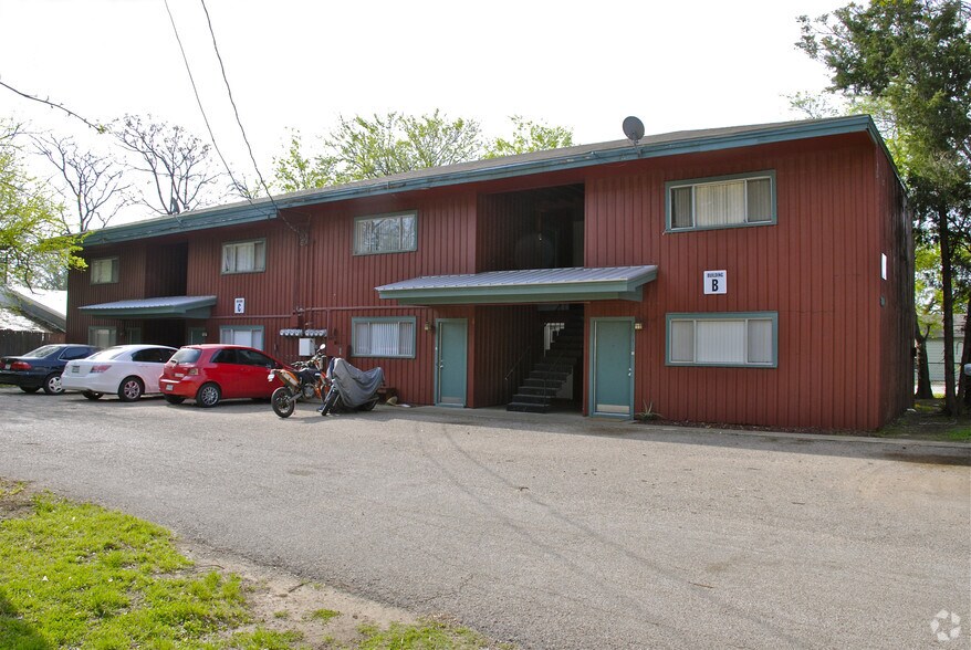 804 N Locust St, Denton, TX à vendre - Photo de l’immeuble – Image 2 sur 2