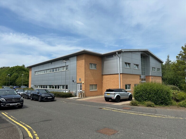 2 Spiersbridge Way, Glasgow à vendre - Photo principale – Image 1 sur 13