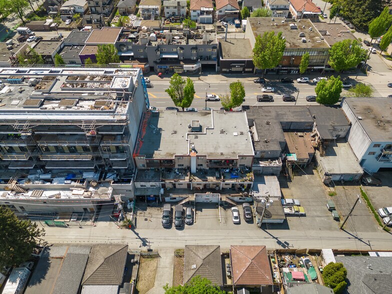2139-2147 Kingsway, Vancouver, BC à louer - Photo de l’immeuble – Image 3 sur 5