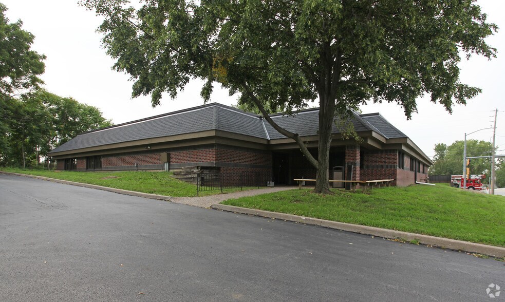 8940 State Ave, Kansas City, KS à vendre - Photo de l’immeuble – Image 2 sur 2