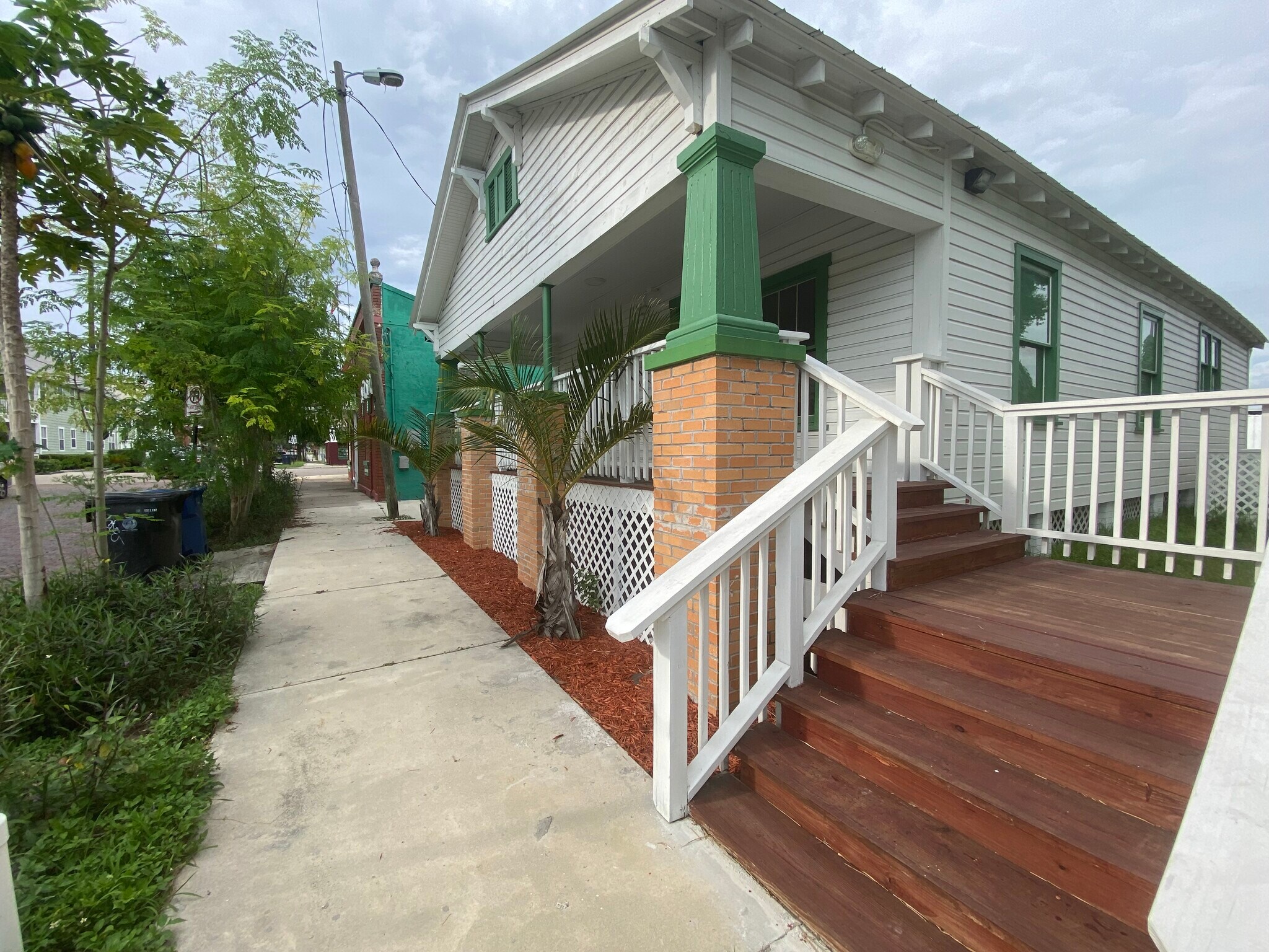 1411 N 17th St, Tampa, FL à louer Photo principale– Image 1 sur 12