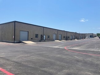 Plus de détails pour 3417 Raider Dr, Hurst, TX - Industriel/Logistique à louer