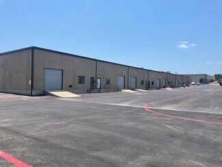 Plus de détails pour 3417 Raider Dr, Hurst, TX - Industriel/Logistique à louer
