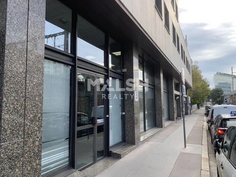 Local commercial dans Lyon à louer - Photo de l’immeuble – Image 1 sur 14