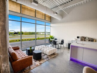 Plus de détails pour 2500 NE 11th St, Bentonville, AR - Coworking à louer