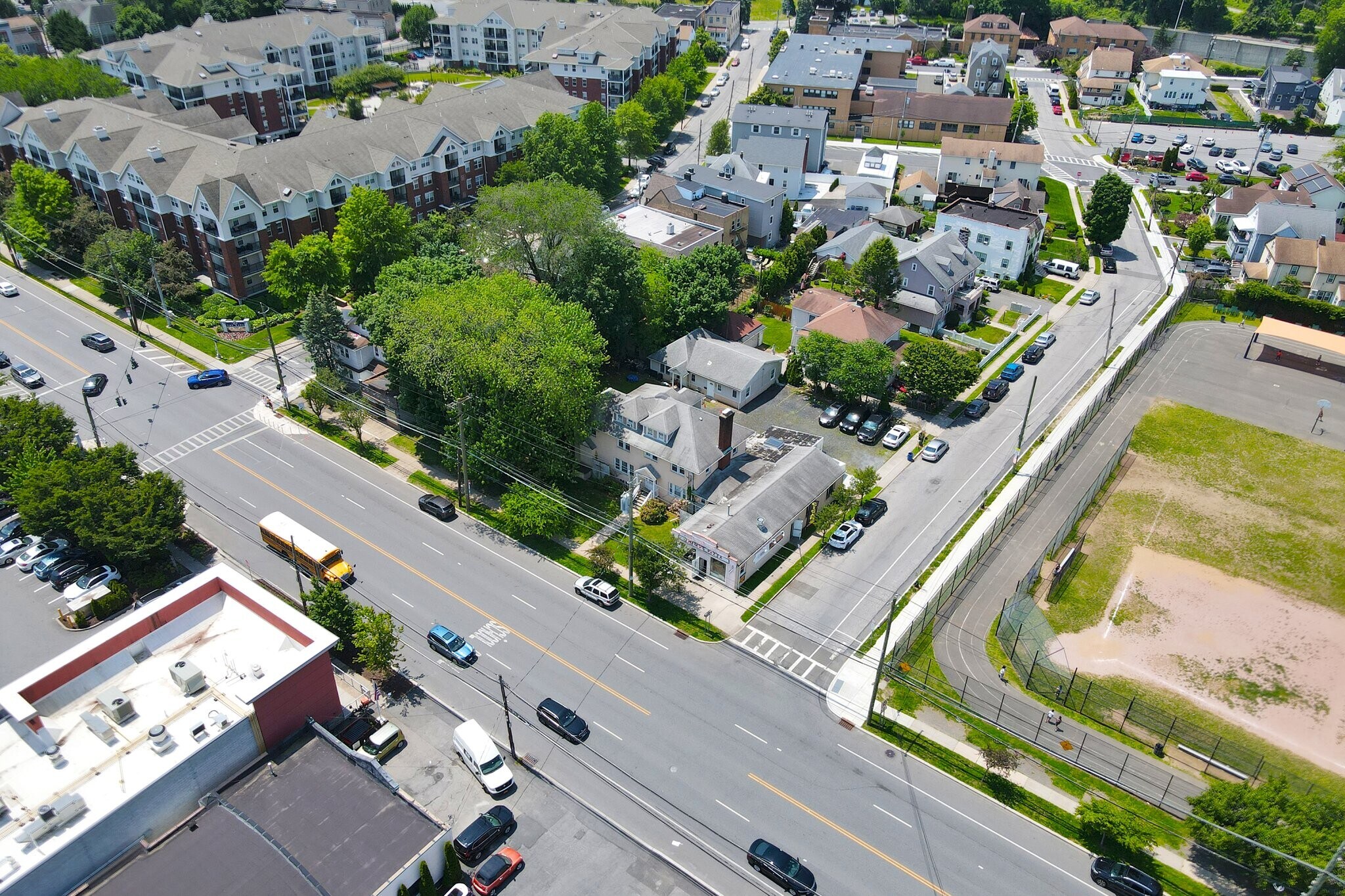 818-822 Mamaroneck Avenue portefeuille de 2 biens à vendre sur LoopNet.fr Photo de l’immeuble– Image 1 sur 40
