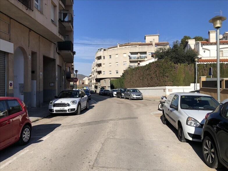 View Photo