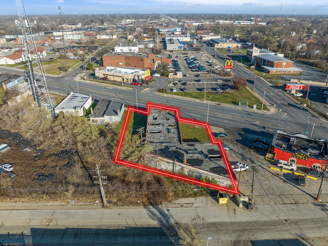 13645 Grand River Ave, Detroit, MI à vendre Photo principale– Image 1 sur 2