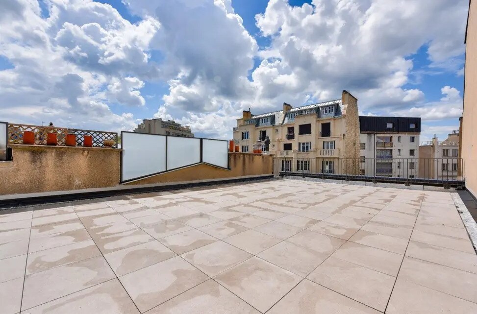 Bureau dans Paris à louer Photo de l’immeuble– Image 1 sur 10