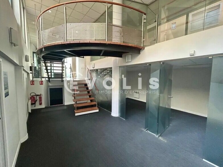 Local commercial dans Palaiseau à louer - Photo intérieure – Image 3 sur 7